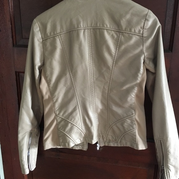 Express faux leather jacket - Picture 3 of 6